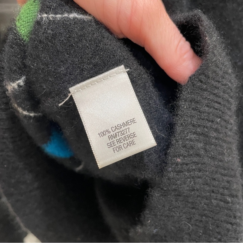 Apt. 9 Cashmere Argyle V-Neck Sweater - Picture 5 of 11
